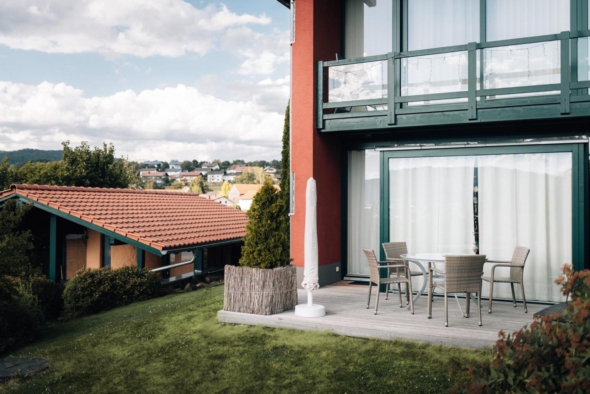 Suedlaendisches Chalet Mit Hauseigener Sauna Viechtach Exteriér fotografie
